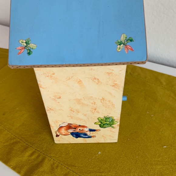 Peter Rabbit Easter decor - Picture 3 of 5